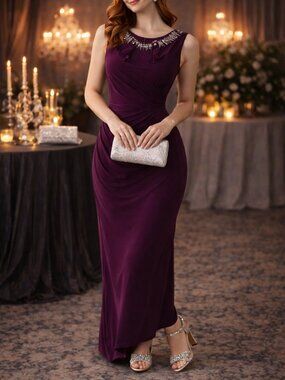 Vince Camuto Plum Embellished Neck Dress Sleeveless Cocktail Party Dress Elegant